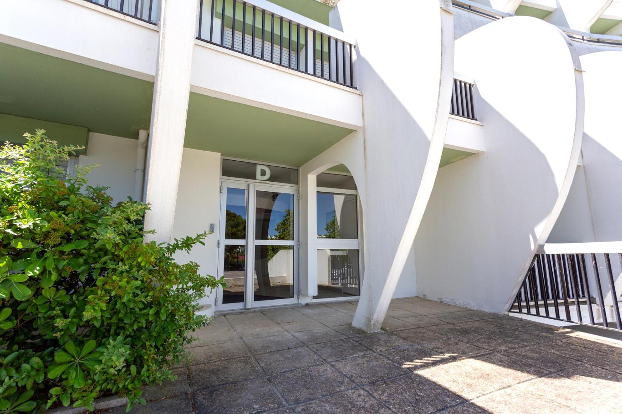 Chez Fabienne - Superbe Appartement Avec Vue Sur La Mer Et Parking La Grande Motte Ngoại thất bức ảnh